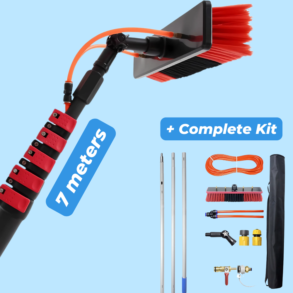 SolarClean Pro - High-performance telescopic brush for solar panels
