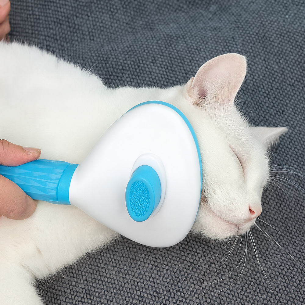 Pet Hair Brush – Effective & Easy to Clean