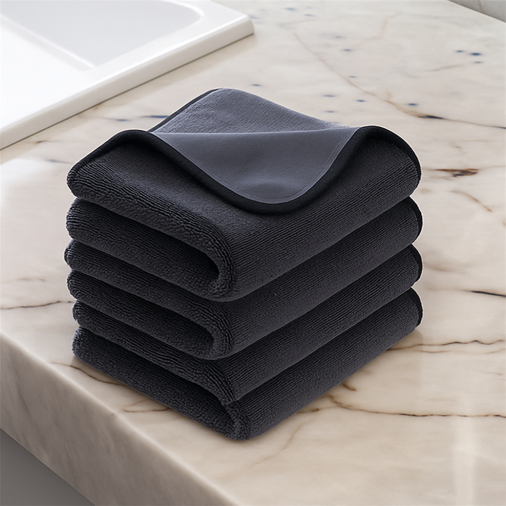 MaxiClean – Streak-Free Microfiber Cloth for Hard Water and Limescale