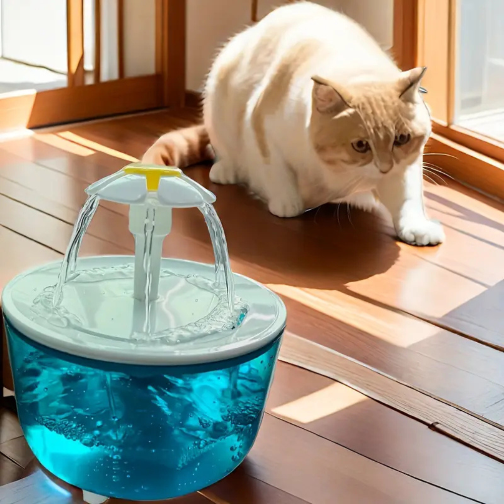 AquaCat – Fresh Water Filtering Fountain for Cats