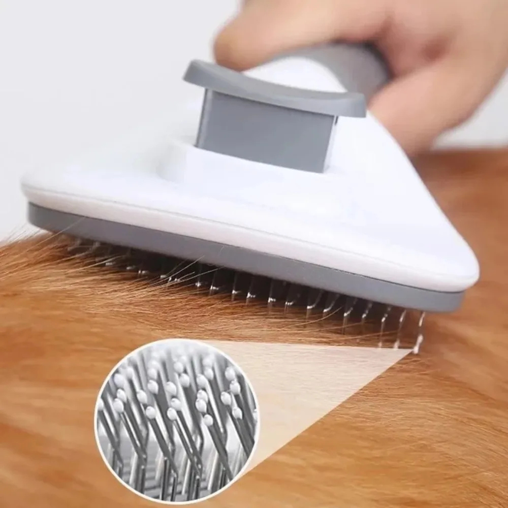 Pet Hair Brush – Effective & Easy to Clean