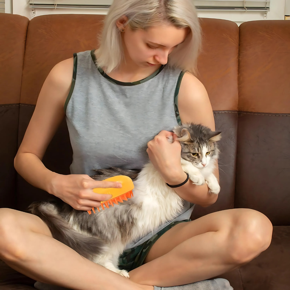 PetiBrush – Detangling & Anti-Shedding Brush for Pets