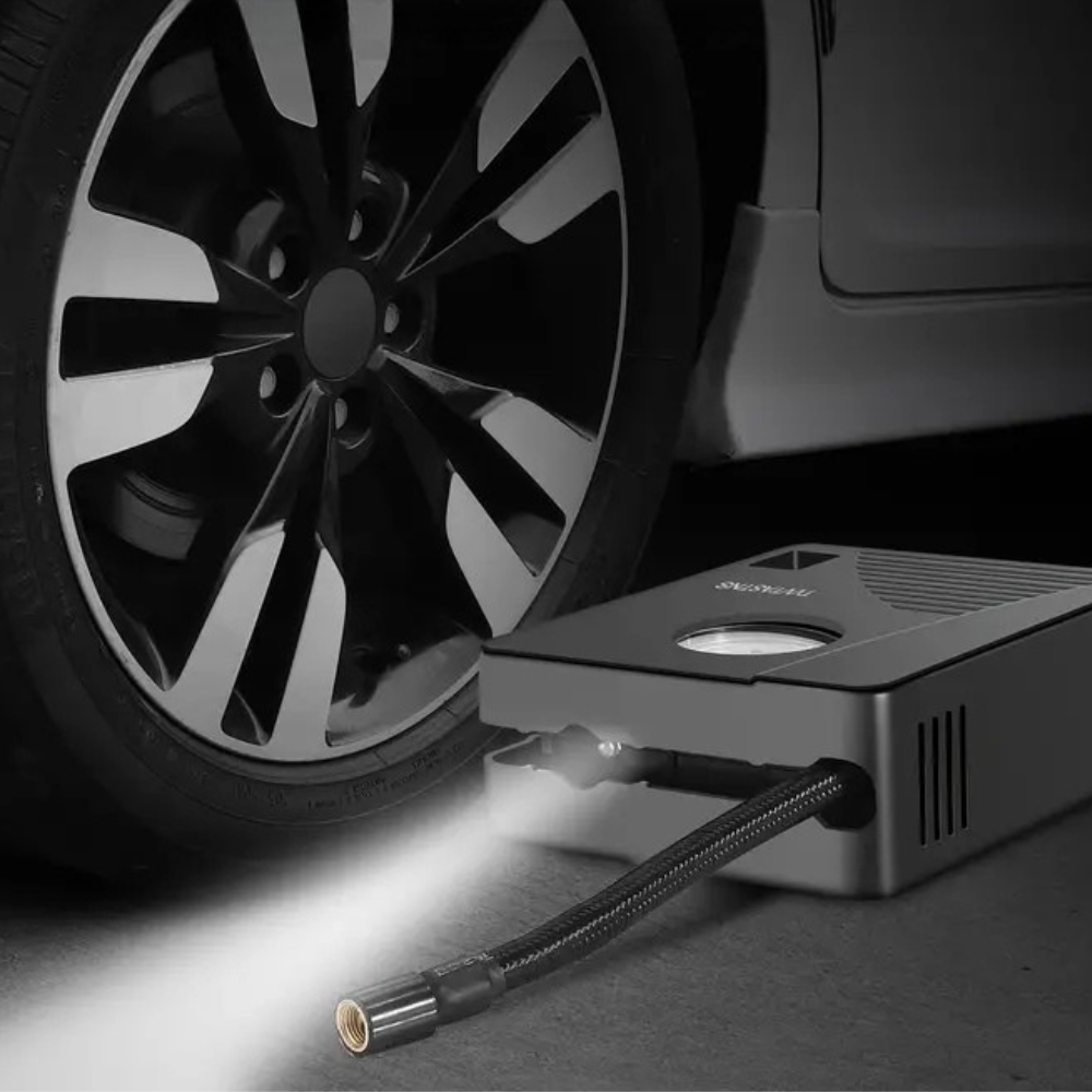Portable 12V 100 PSI tyre inflator with LED